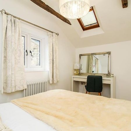 Millstone Cottage Newmillerdam Hill Top Bagian luar foto
