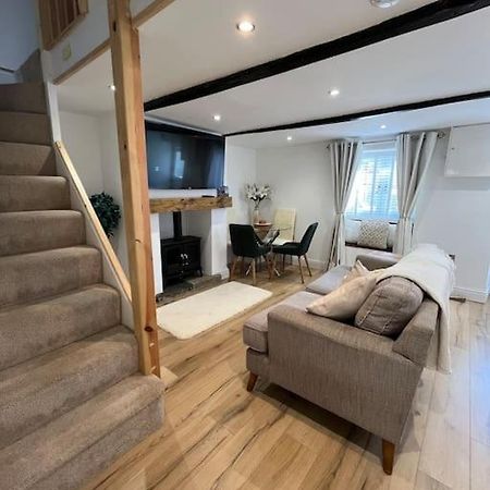 Millstone Cottage Newmillerdam Hill Top Bagian luar foto