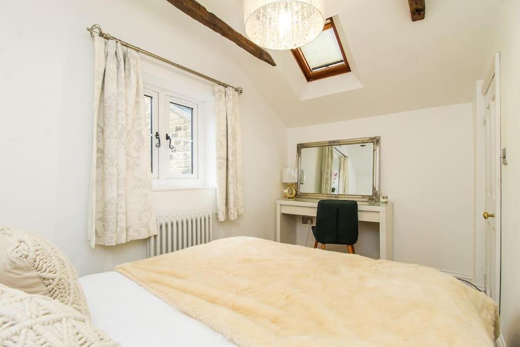 Millstone Cottage Newmillerdam Hill Top Bagian luar foto