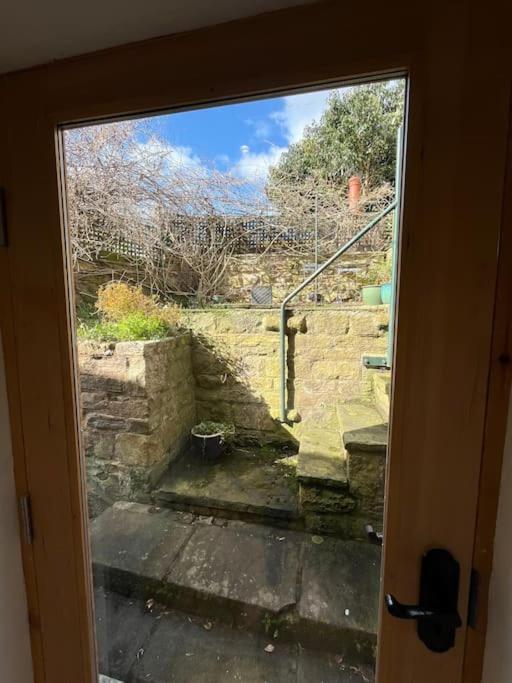 Millstone Cottage Newmillerdam Hill Top Bagian luar foto